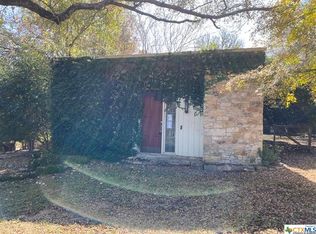1303 Old Mill Rd, Salado, TX 76571