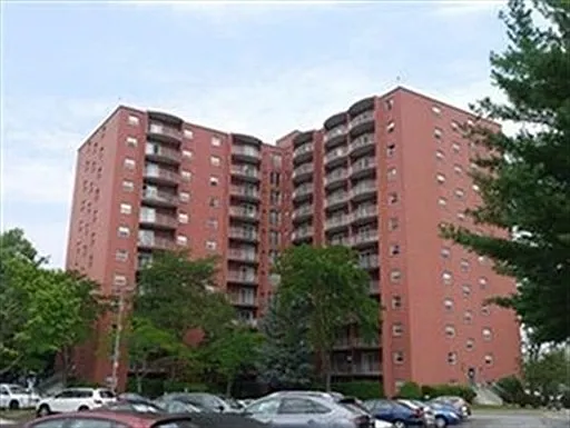1 bed, 1.0 bath, 820 sqft, $2,100 — Photo 2
