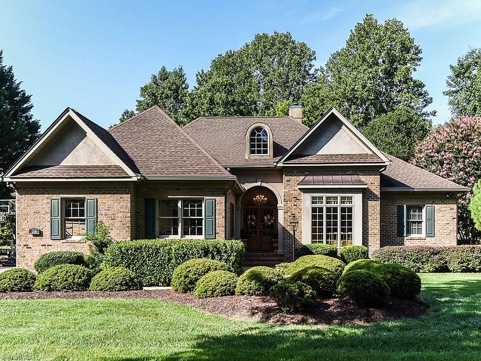 1st image of 218 Cypress Pt