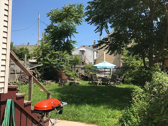 4th image of 1652 N Arlington Pl