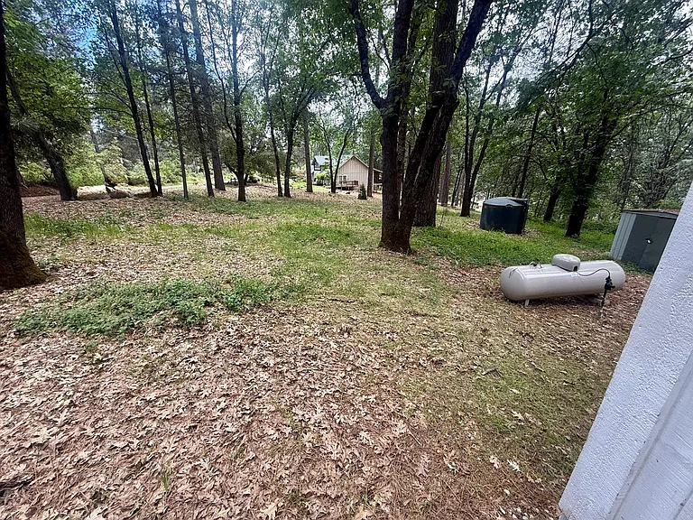 14720 Lynshar Rd — Photo 8