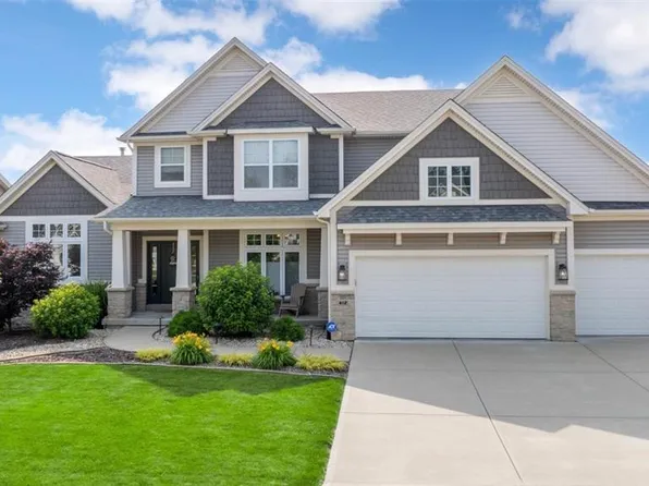 412 Filipp Ln, Lake Saint Louis, MO 63367