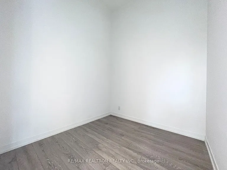 2020 Bathurst St #207 — Photo 34