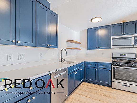 5th image of 130 1/2 N Mariposa Ave #104