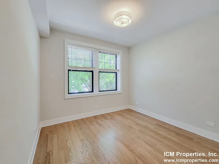 4421 N Seeley Ave #2 — Photo 6
