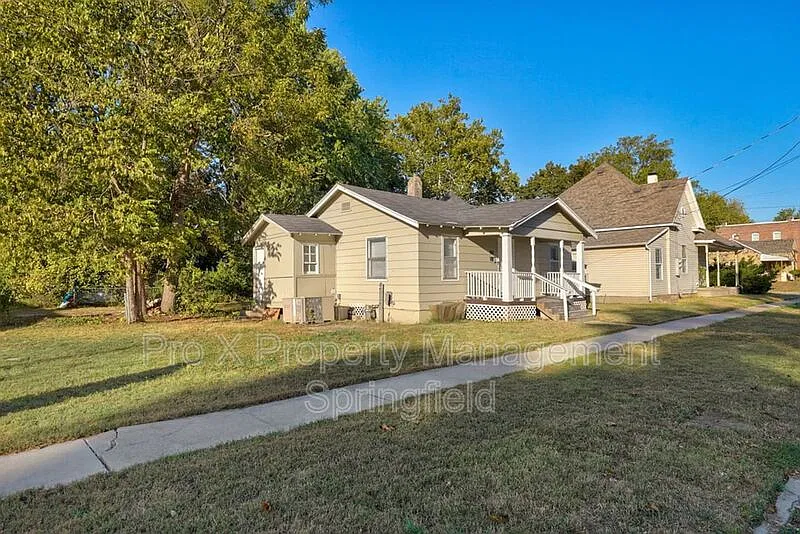 1 bed, 1.0 bath, 1000 sqft, $850 — Photo 3