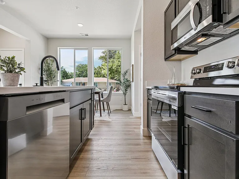 Fern Hill Townhomes — Photo 11