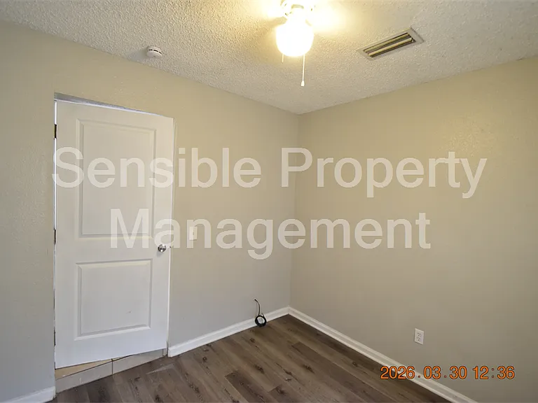 2014 E Linebaugh Ave — Photo 19