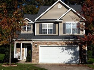 8201 Rolling Glenn Dr, Raleigh, NC 27616
