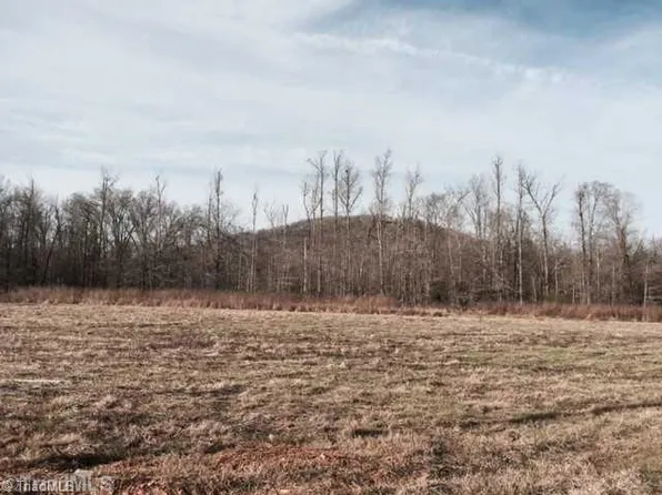 1904 Flat Swamp Rd, Denton, NC 27239