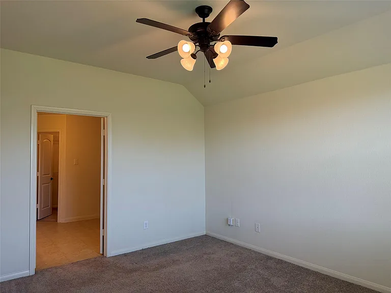 21102 Echo Manor Dr — Photo 9