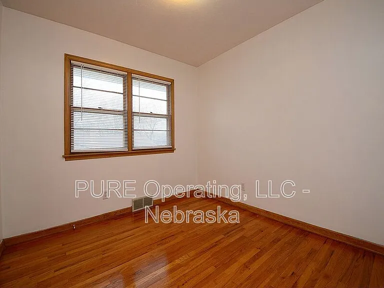3333 S 82nd St — Photo 19