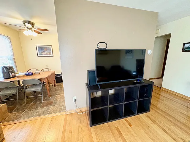 1659 Capital Ave #1 — Photo 4