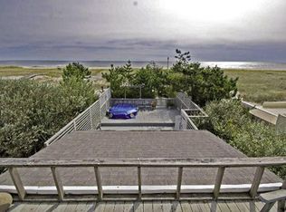 443 Dune Rd, Westhampton Beach, NY 11978