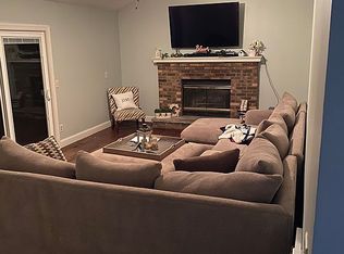 104 Peridot Dr, Syracuse, NY 13219