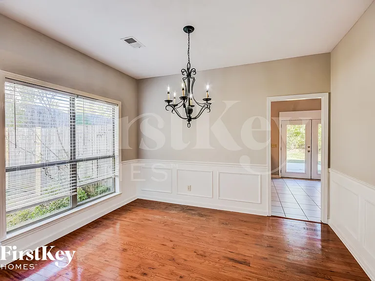 753 Forest Lakes Dr — Photo 5