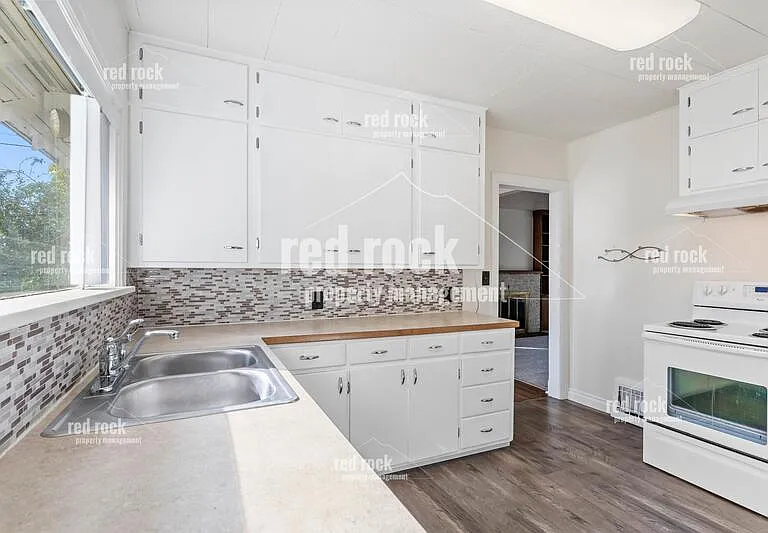 402 E Baldwin Ave — Photo 8