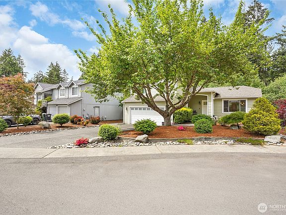 2nd image of 4209 Arbor Court SE