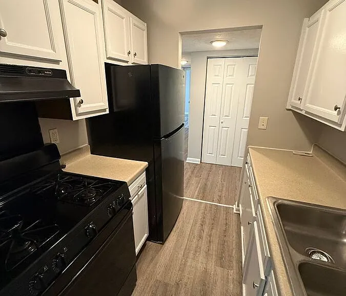 2082 Fairmont Ct #20 — Photo 1