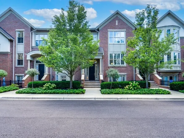 22 Astor Pl, Rocky River, OH 44116