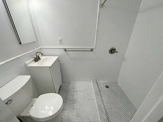 Rented by Compass | media 13