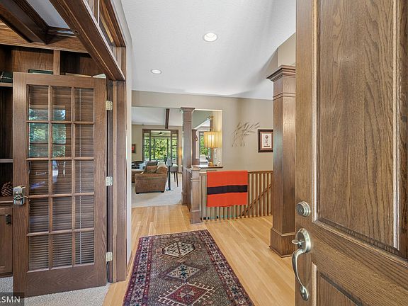 3rd image of 8 Larch Ln