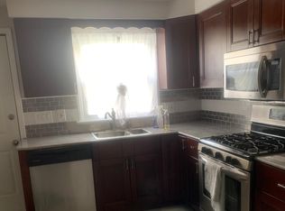 2 Villa Moraine Dr, Buffalo, NY 14225