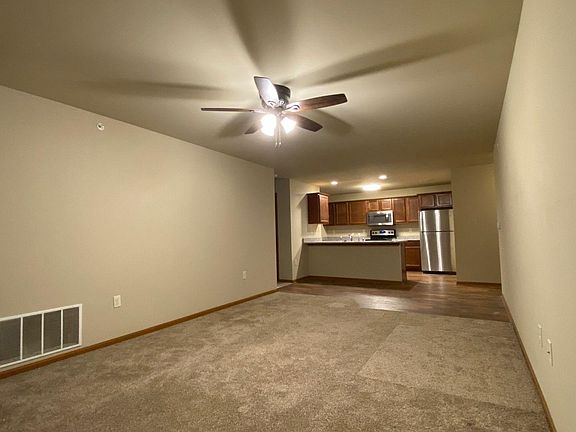 4th image of 16001 Stonebrook Dr #3