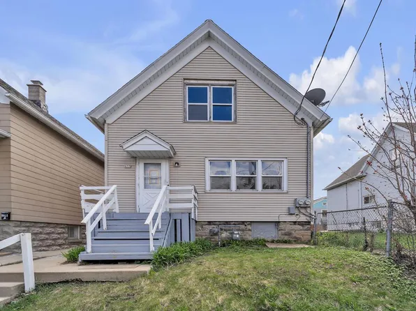 855 West Windlake AVENUE, Milwaukee, WI 53204