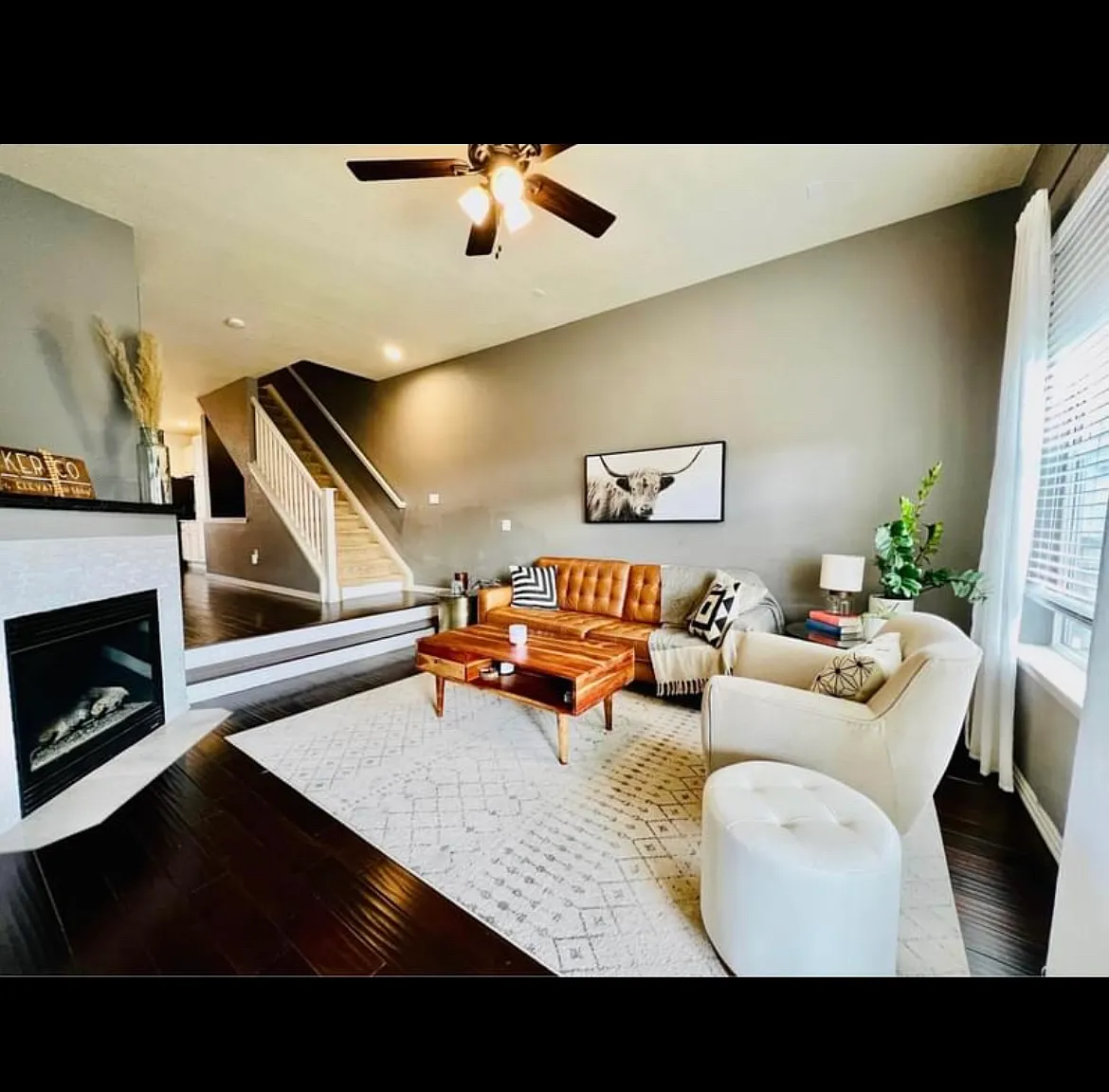 3 bed, 1439 sqft, $2,711 — Photo 2
