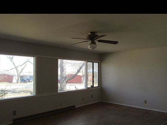 4th image of 4001 Lindsey Cir
