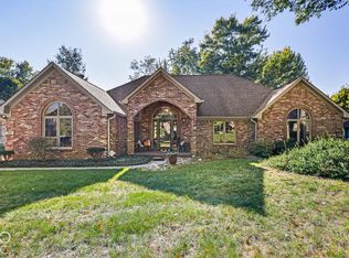 282 Adrienne Dr, Greenwood, IN 46142
