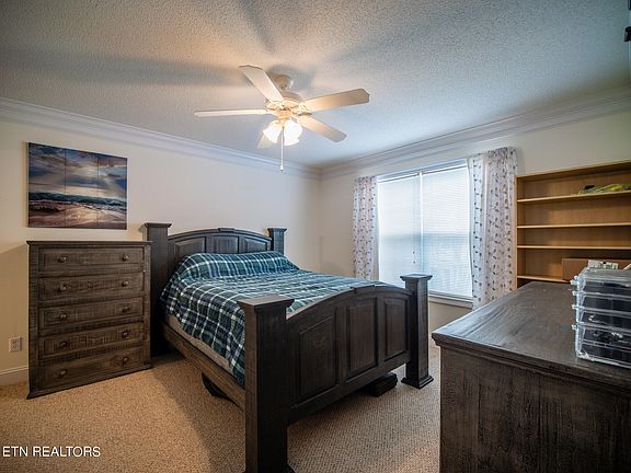 3rd image of 730 Graham Way