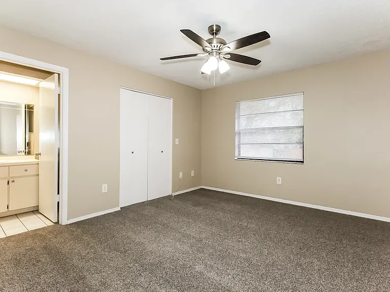 1157 Kestrel Way — Photo 1