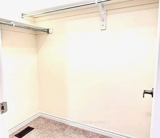 303 Fleetwood Dr — Photo 12