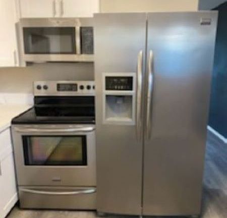 4th image of 341 E Vogel Ave APT 2