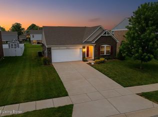 11114 Remembrance Ln, Louisville, KY 40229