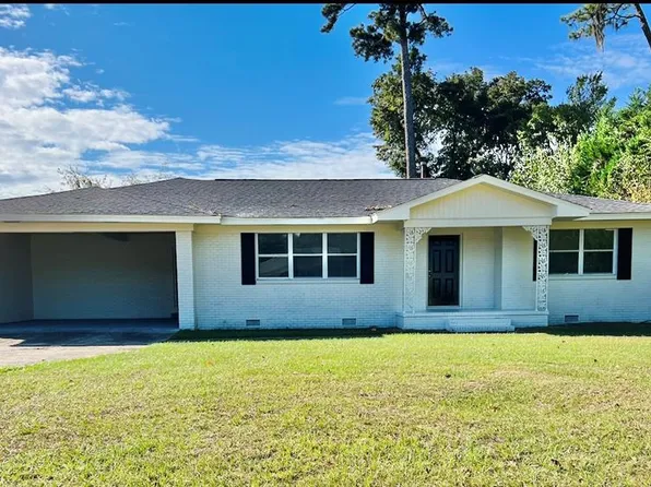 1112 Whispering Pines Rd, Albany, GA 31707