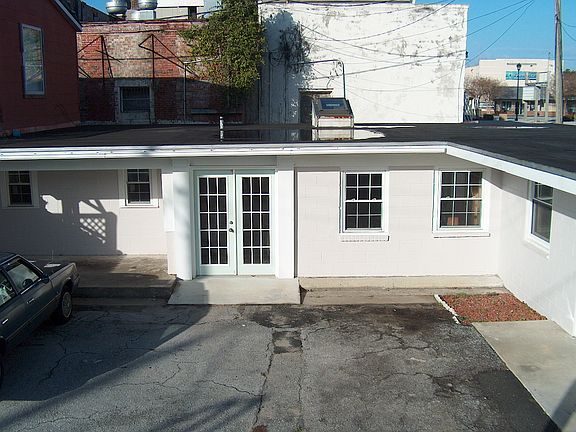 5th image of 706 Evans St