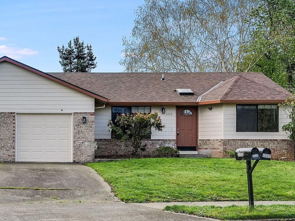 1st image of 1330-1332 SW 28th St #Few1332