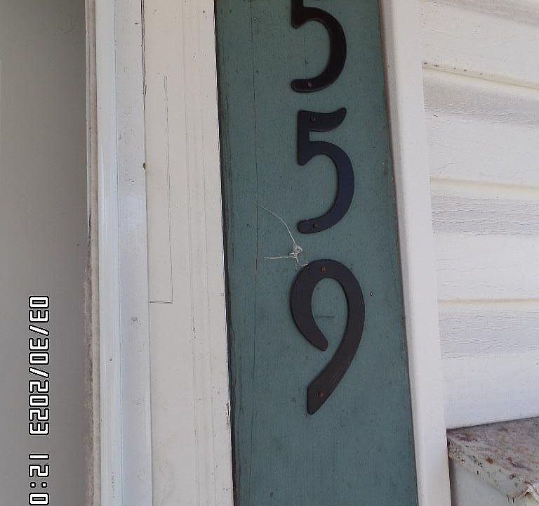 1st image of 559 Woodlawn Ave #559