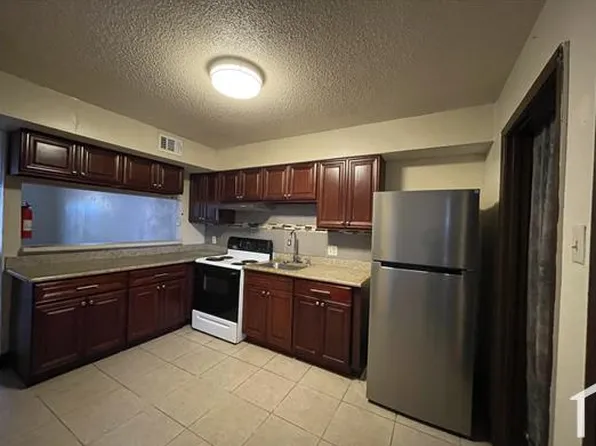 5959 Tullis Dr, New Orleans, LA 70131