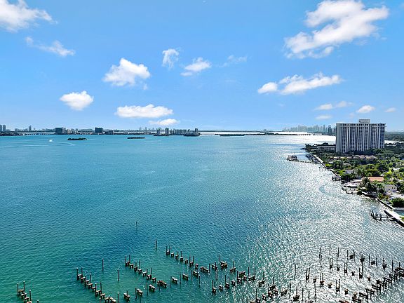 4th image of 11111 Biscayne Blvd #21E