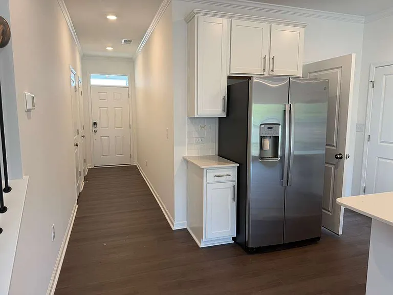 425 Venetian Dr — Photo 22