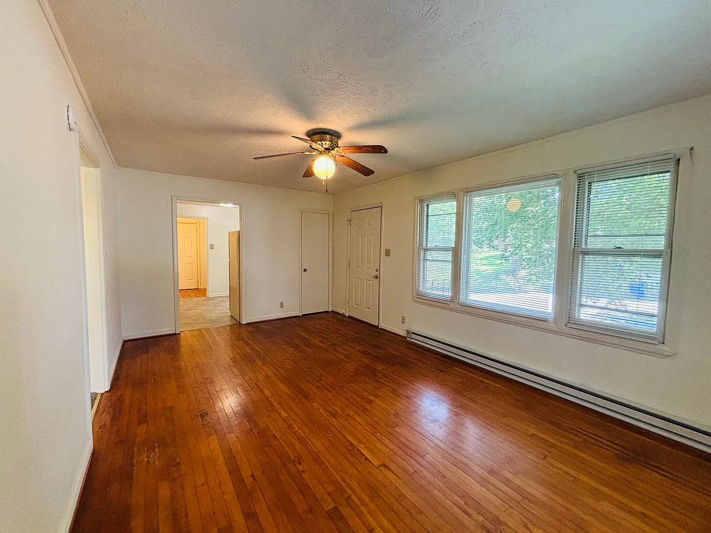 2 Bedroom 1 Bath House — Photo 4