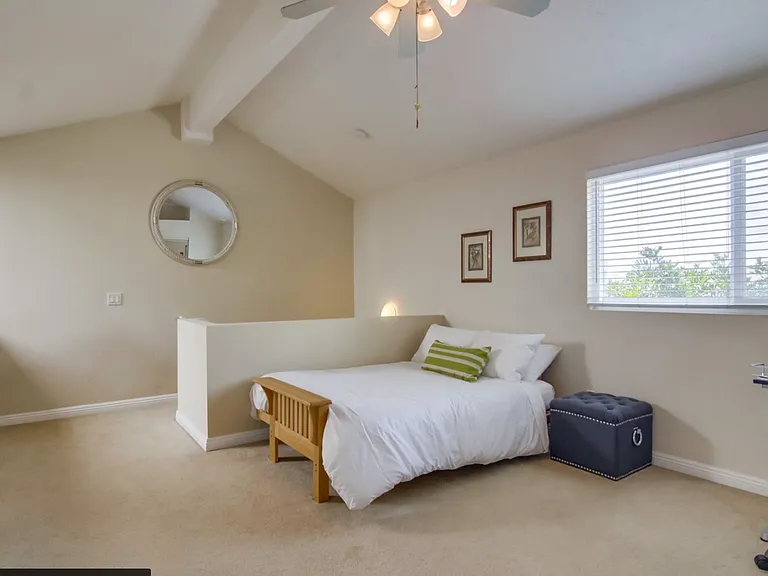 3843 Riviera Dr — Photo 9