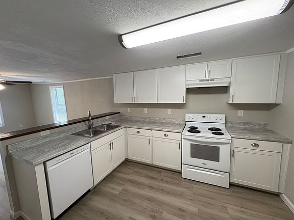 5th image of 237 11th St