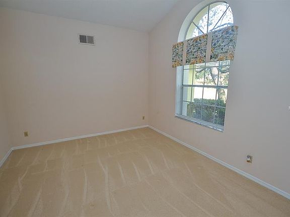 3rd image of 9932 Sublette Ave
