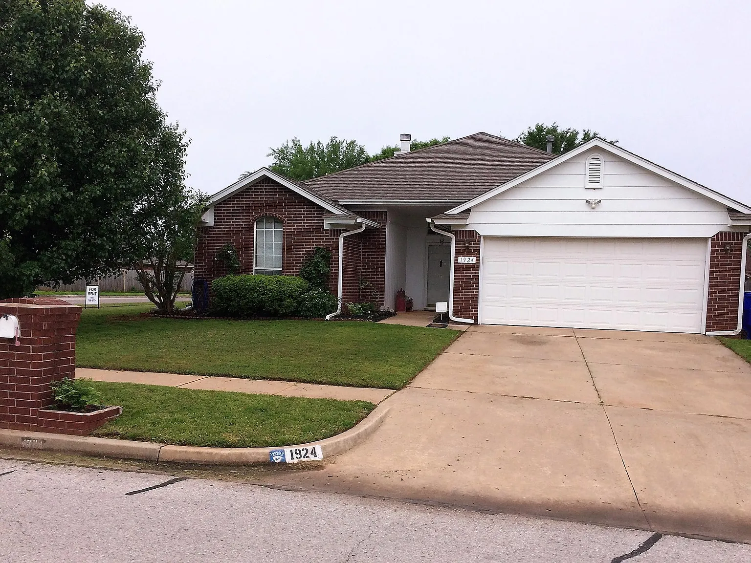 3 bed, 1513 sqft, $1,750 — Photo 2