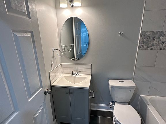 5th image of 1020 John F Kennedy Blvd #3